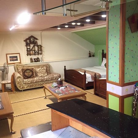 Ocean Deep Hostel Đầu Thành Ngoại thất bức ảnh